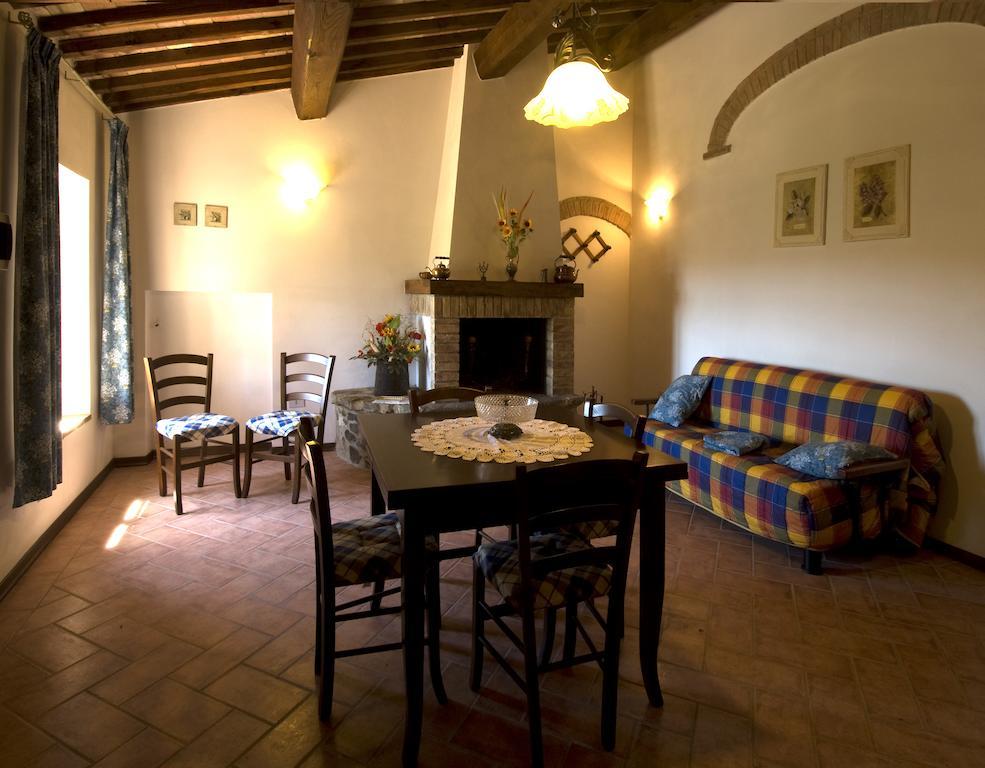 Apartamento Casa Il Ponte Chianni Habitación foto
