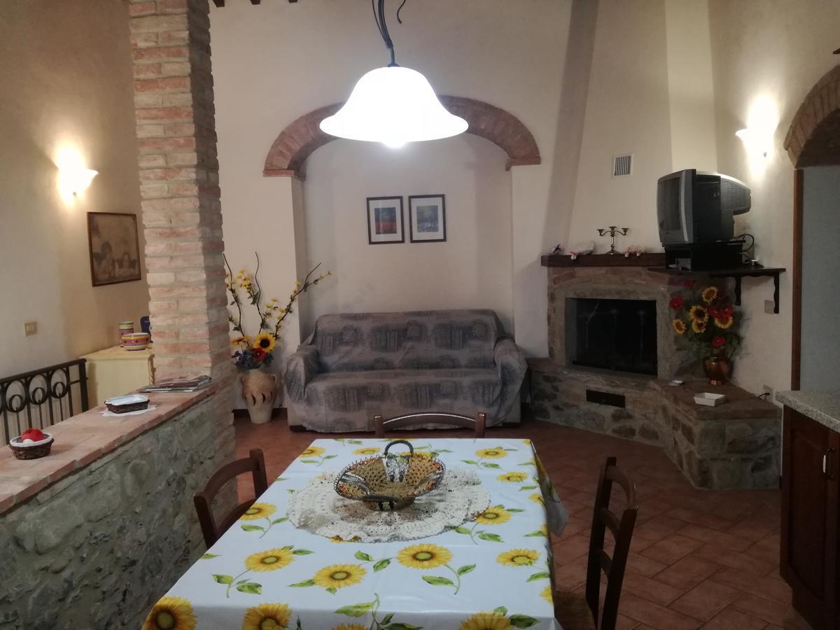 Apartamento Casa Il Ponte Chianni Exterior foto